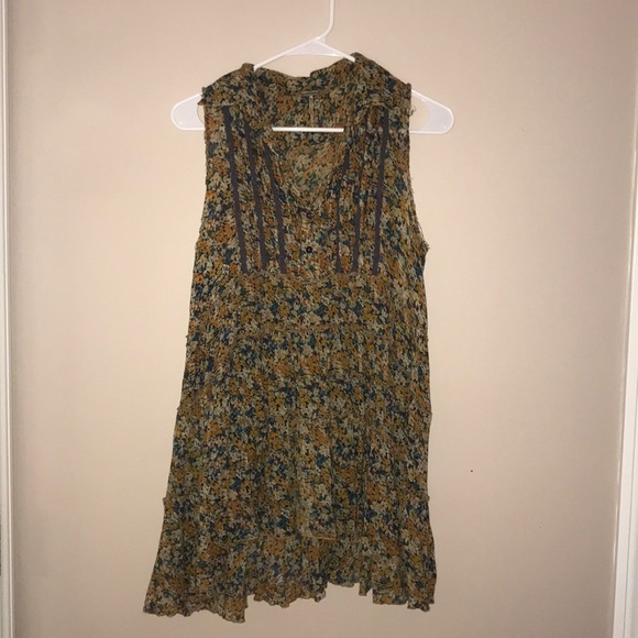 Free People Tops - Free people flower tank